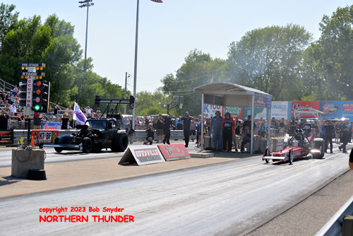 Gary Wheeler Jr. - 'Brooks & Wheeler' (near lane) vs 
John Umlauf - 'Mass Chaos' (far lane)